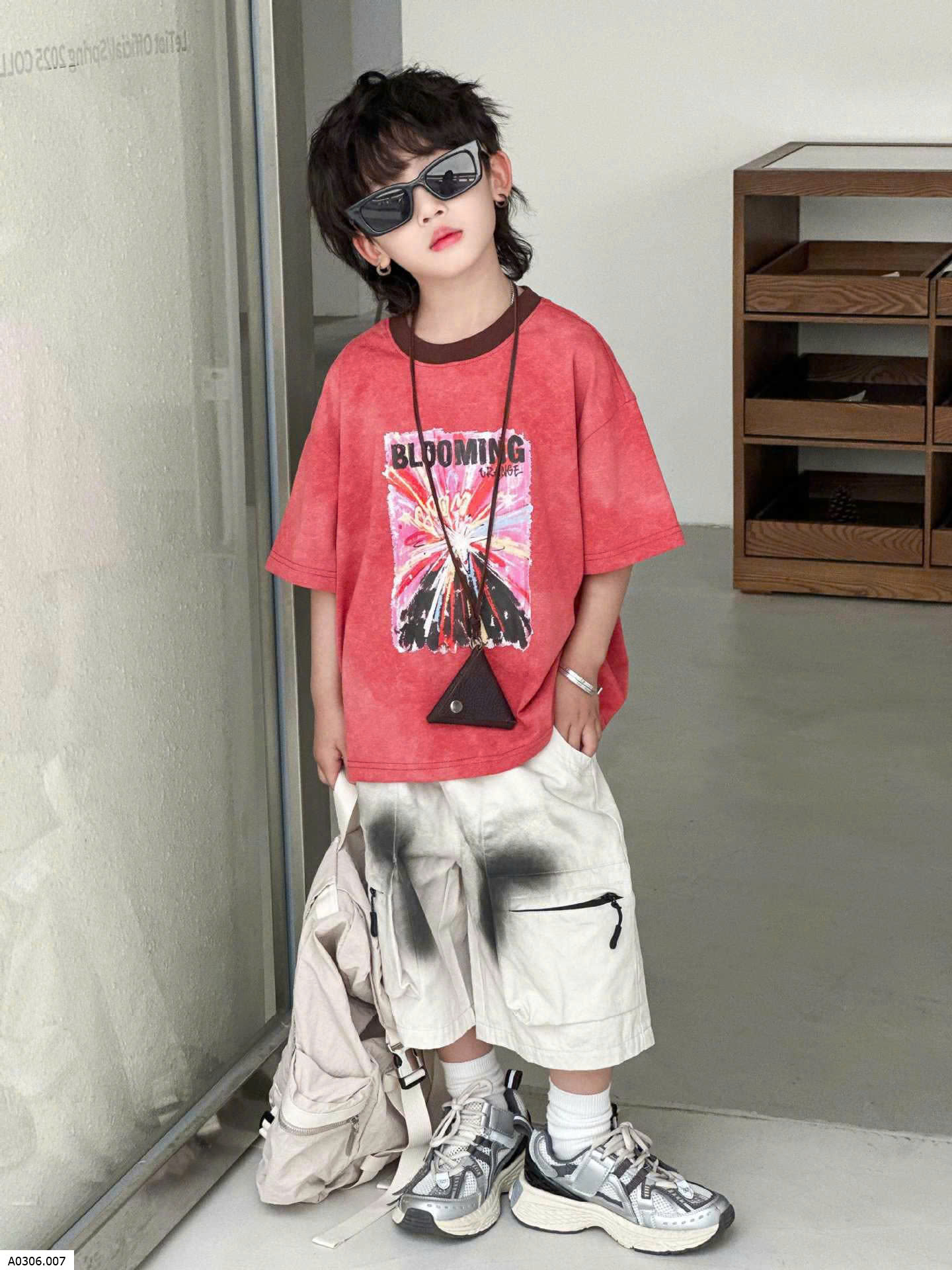 ÁO PHÔNG ĐỎ & QUẦN SHORT Sỉ áo: sỉ 110k  quần: sỉ 150k