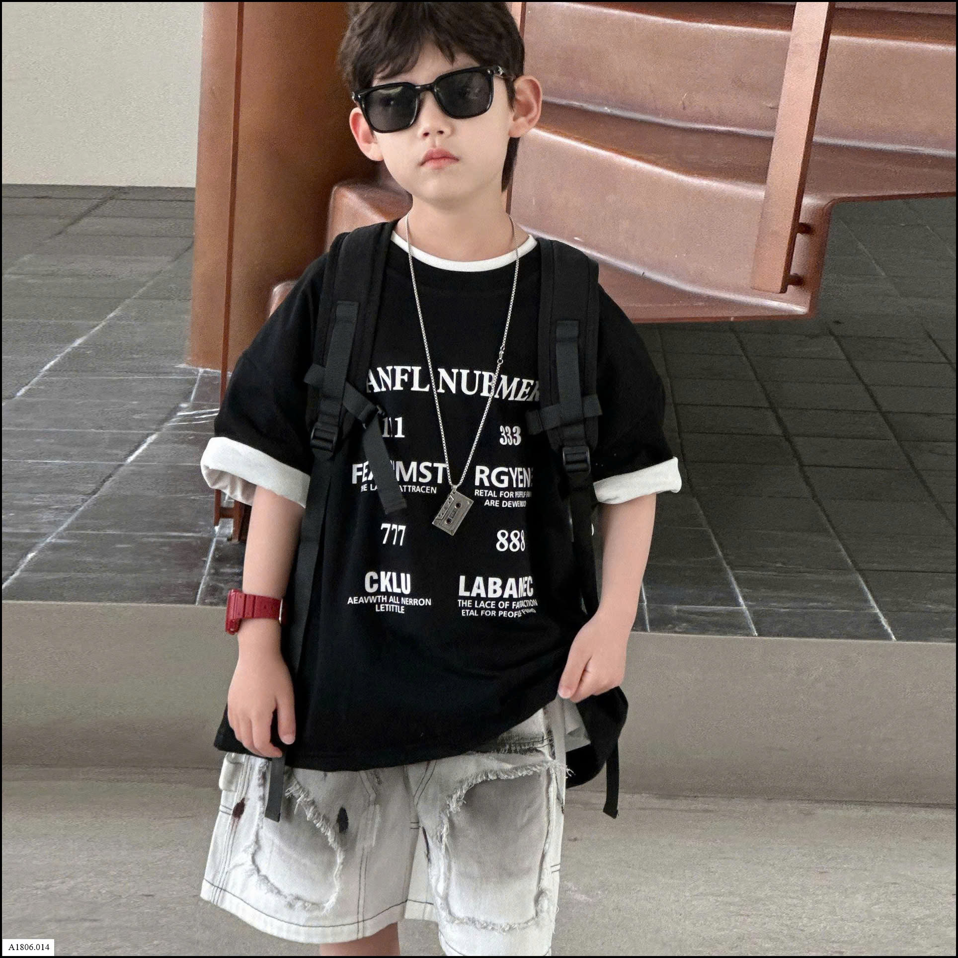 ÁO THUN ĐEN IN CHỮ Sỉ  sz 100-140: 117k  sz 150-160: 126k 