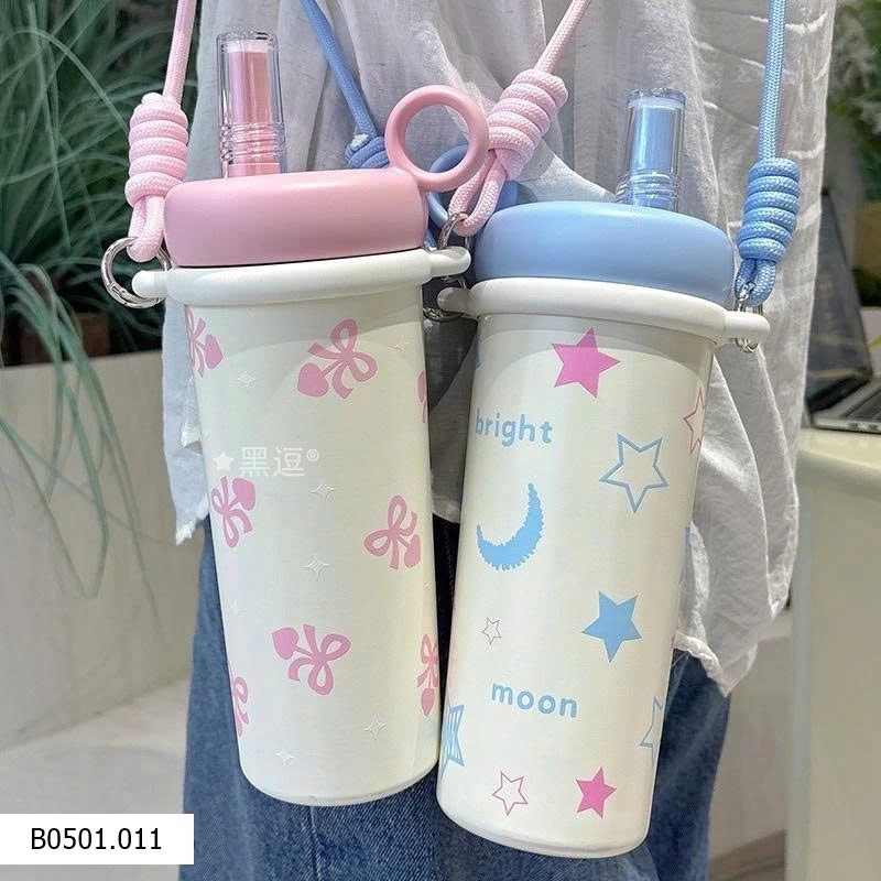 BÌNH GIỮ NHIỆT KÈM DÂY ĐEO HOẠ TIẾT XINH  Giá sỉ 115k