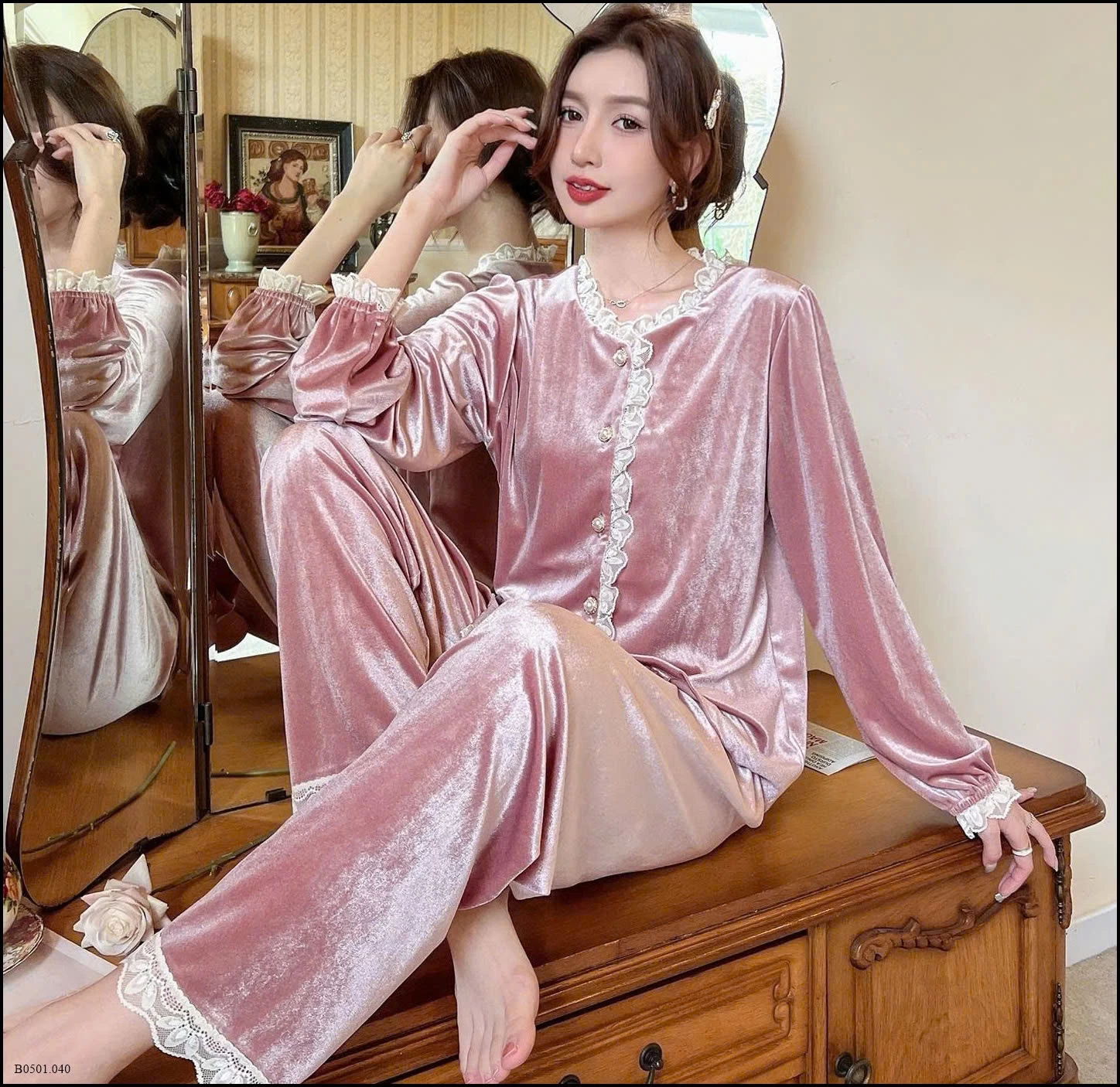 BỘ NGỦ NHUNG VIỀN REN CAO CẤP   Giá sỉ 220k