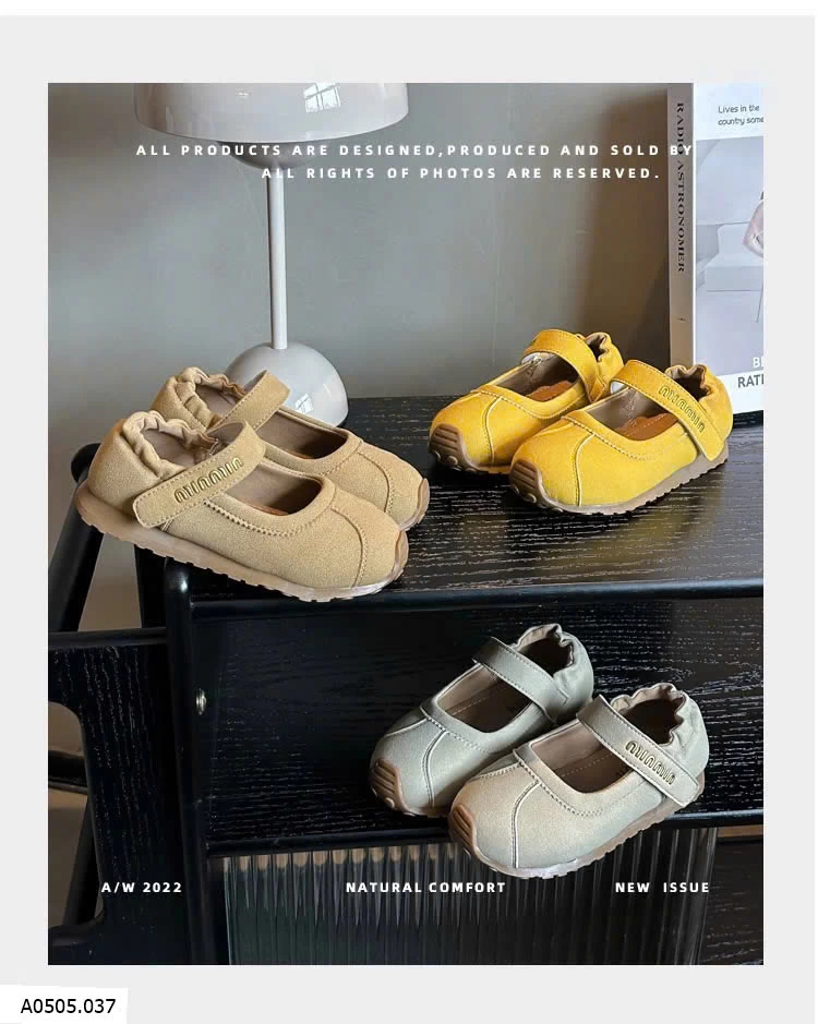  Giày da lộn    Sỉ Giá: sz 23-30: 145k  sz 31-36: 152k 