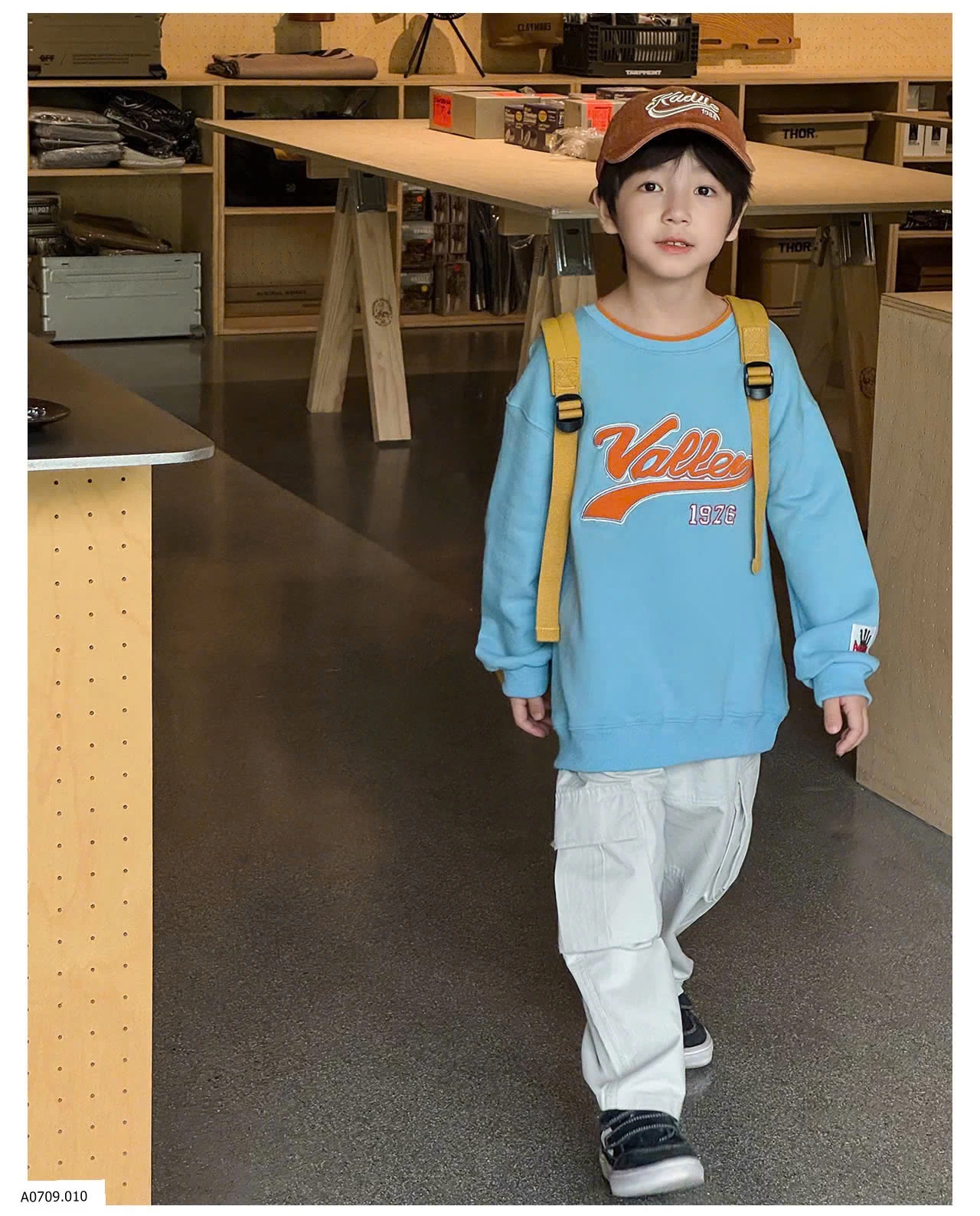 ÁO NỈ CHỮ AOAOKIDS BT   Giá sỉ 180k 