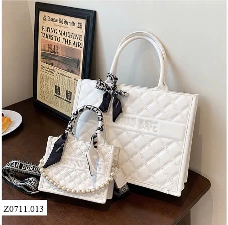   TÚI TOTE CẦM TAY NỮ  Giá sỉ như sau: sz to: 168k sz nhỏ: 148k