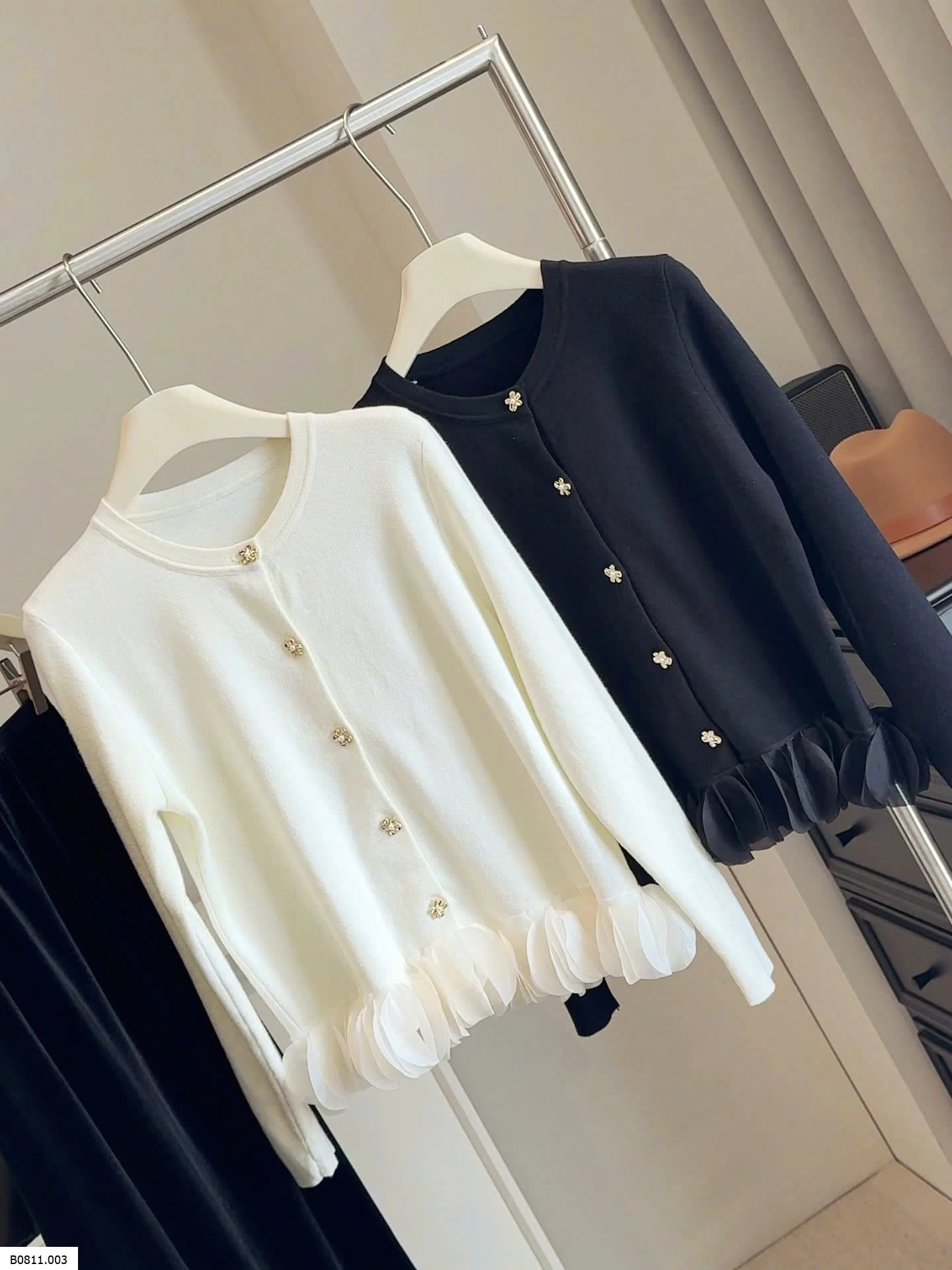 ÁO LEN DỆT KIM PHỐI VOAN   Giá sỉ 205k