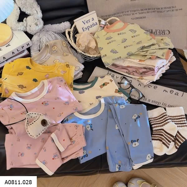 Bộ quần áo qccc dài tay  Giá sỉ 80-120 68k 130-160  79k