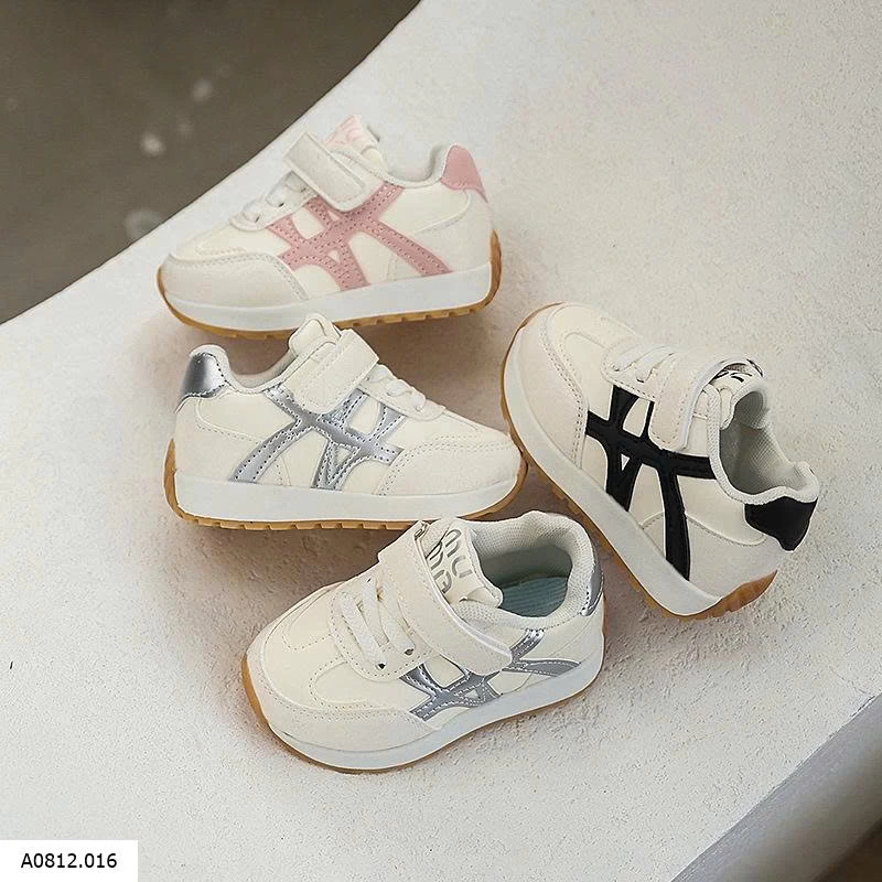 Giày thể thao nhí quai dán   Giá sỉ  sz 16-25: 125k  Sz 26-30: 135k 