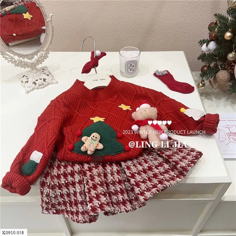 ÁO LEN ĐỎ NOEL MIX CHÂN VÁY KẺ   Giá sỉ như sau: áo: 178k cv: 120k 