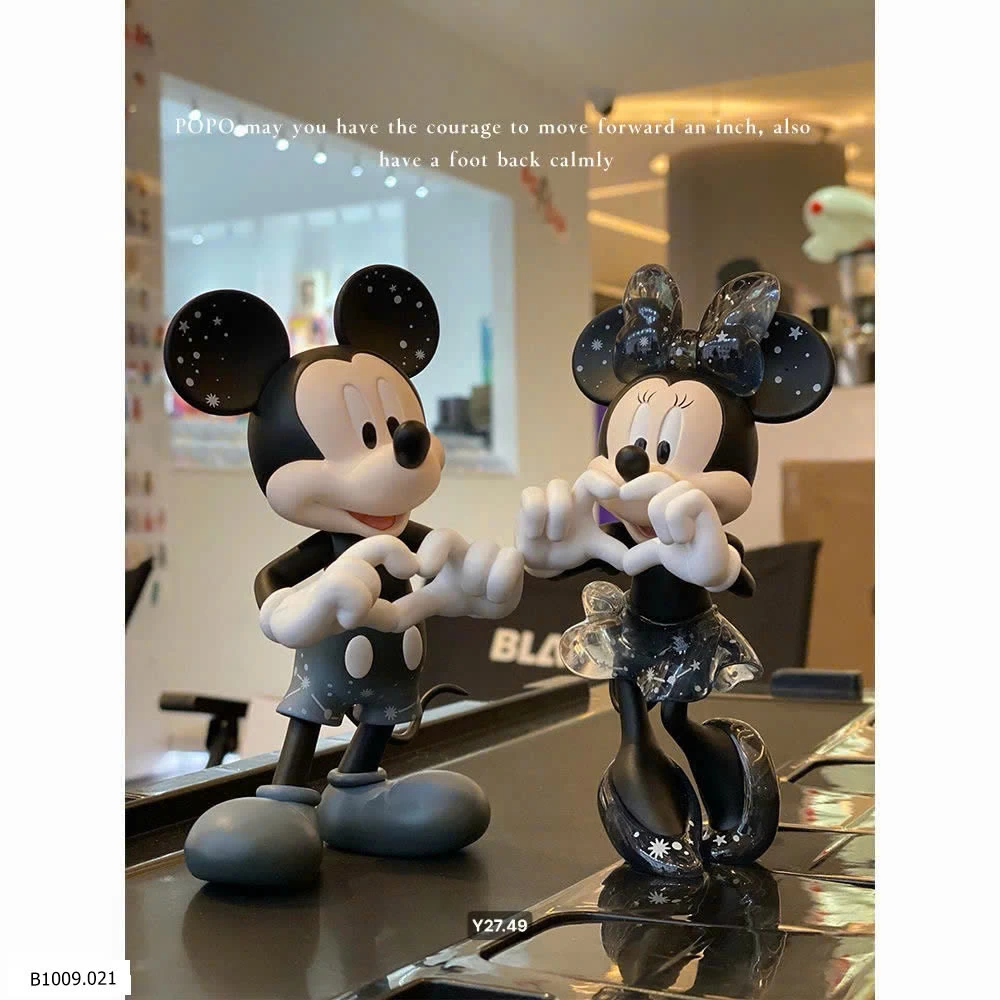 Chuột mickey để bàn