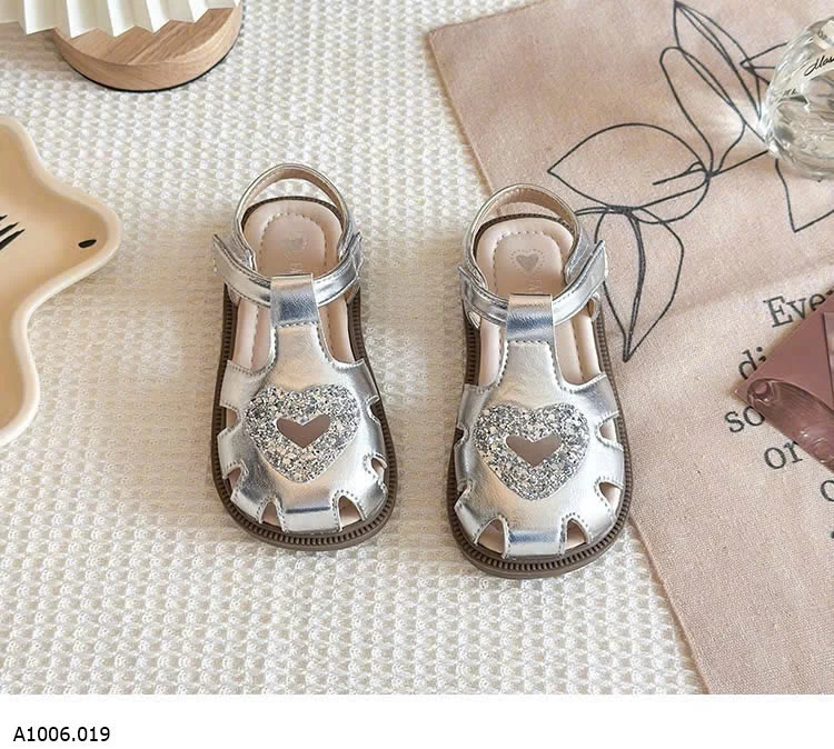 DÉP SANDAL TIM  Sỉ  giá  sz 21-25: 121k  sz 26-30: 131k 