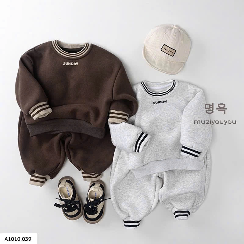 BỘ NỈ CHỮ SUNDAY BT   Giá sỉ áo: 161k  quần: 168k 
