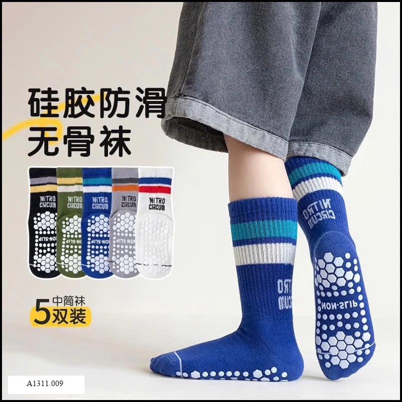 SET 5 ĐÔI TẤT CHỐNG TRƯỢT TRẺ CON CAO CỔ Giá sỉ 80k/set