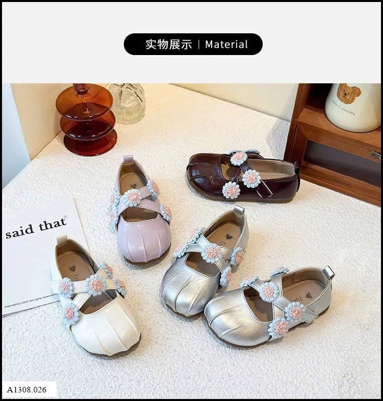 GIÀY BÚP BÊ QUAI CHÉO GẮN HOA   Giá sỉ sz 22-26: 130k sz 27-31: 139k 