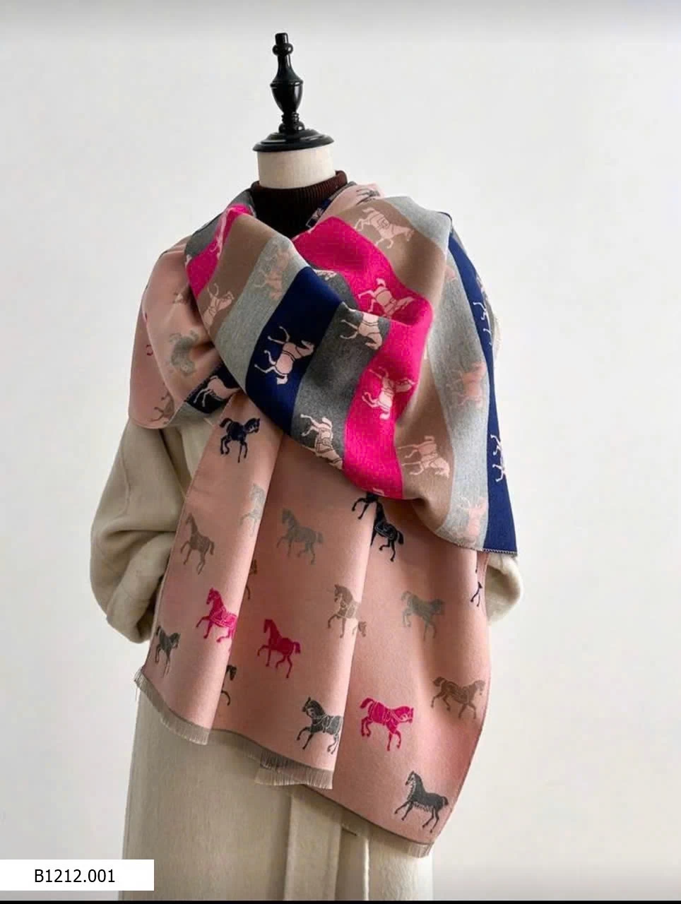 Khăn dạ UK mẫu new Giá sỉ 150k