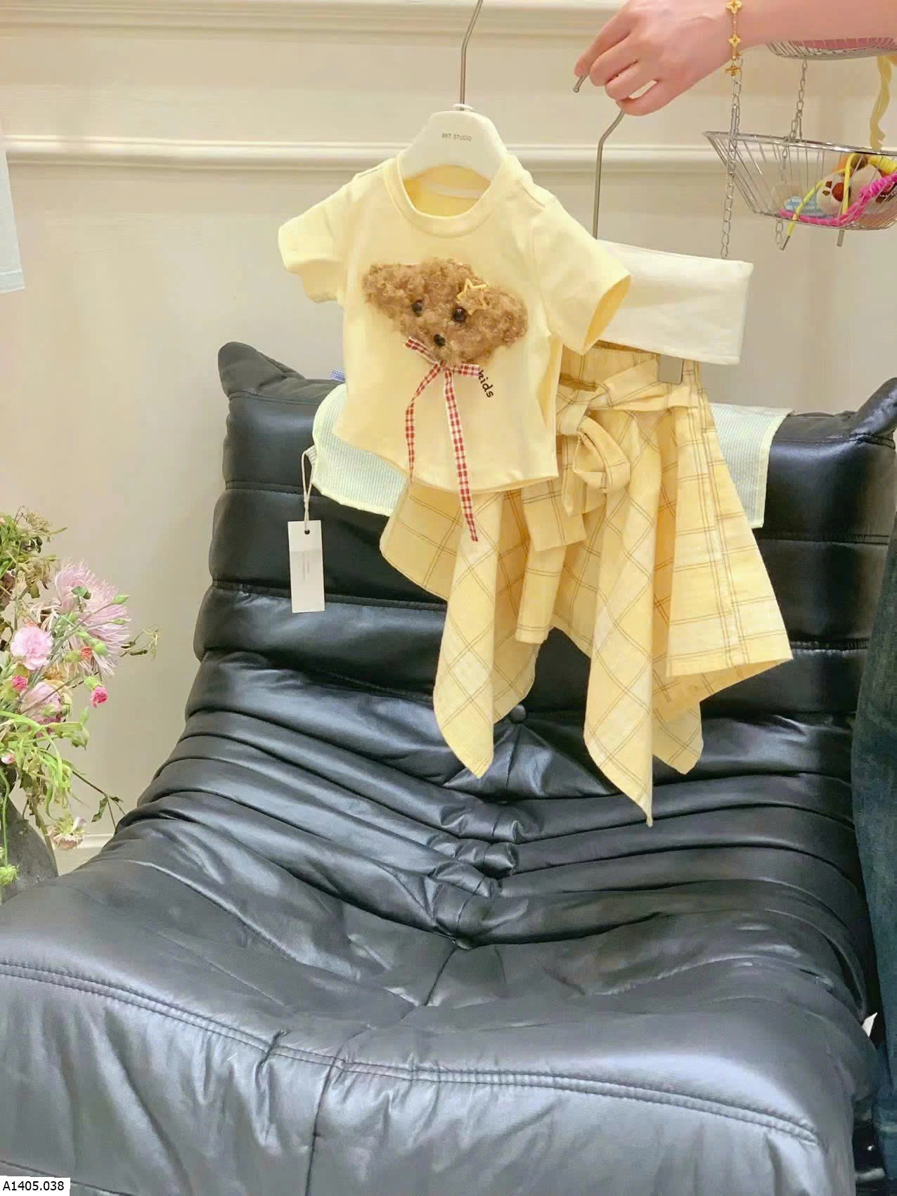 SET ÁO THUN CHÚ CHÓ MIX QUẦN VÁY KẺ  Sỉ giá  áo: 96k  cv: 135k  set: 224k 