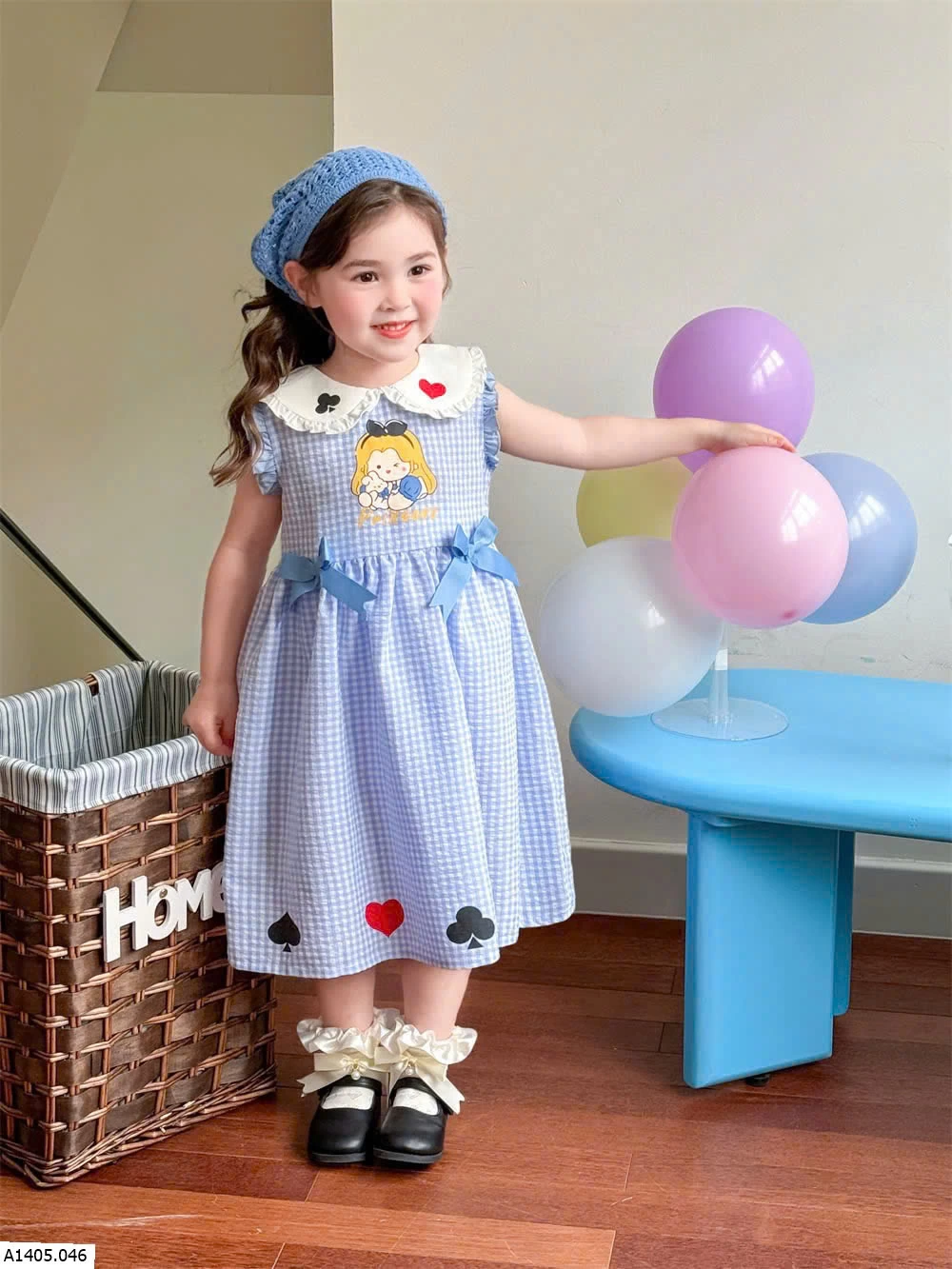 VÁY CÔNG CHÚA ALICE KẺ CARO Sỉ giá  váy: 192k  khăn: 84k  tất: 63k 
