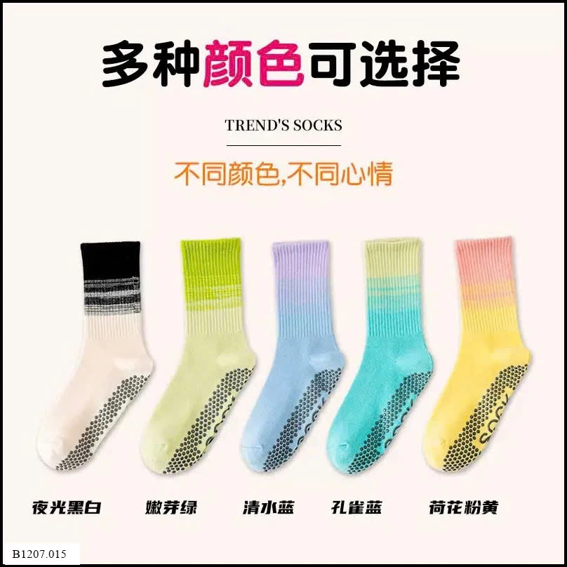SET 5 đôi tất thể thao  Sỉ giá  55k/1 set 5 đôi 