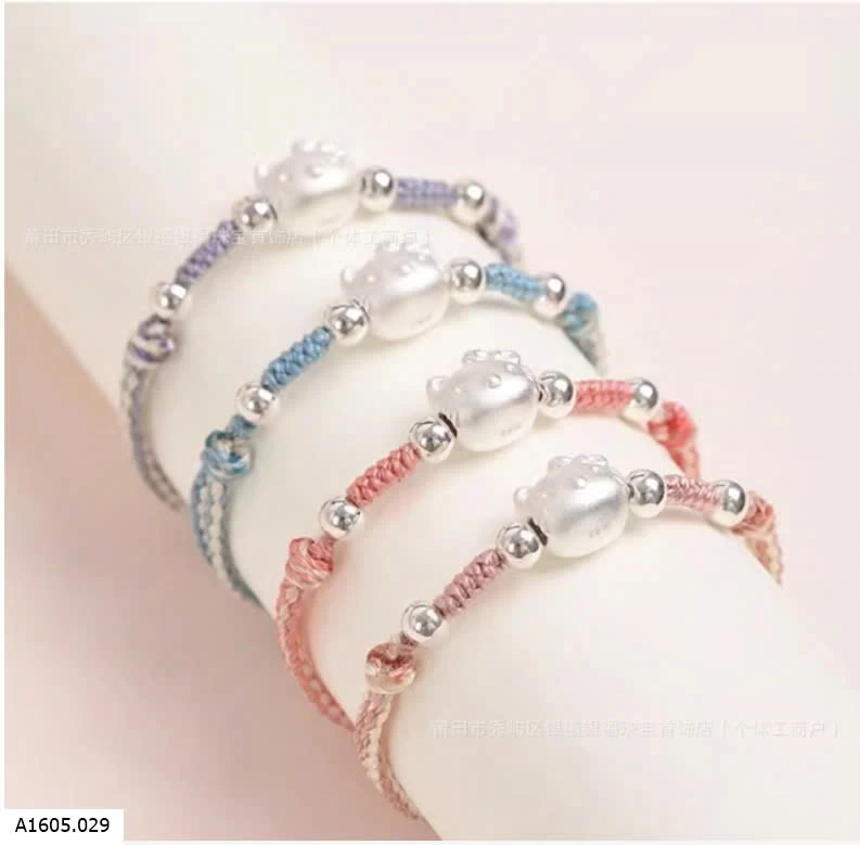 VÒNG ĐEO TAY HELLO KITTY  Sỉ 81k