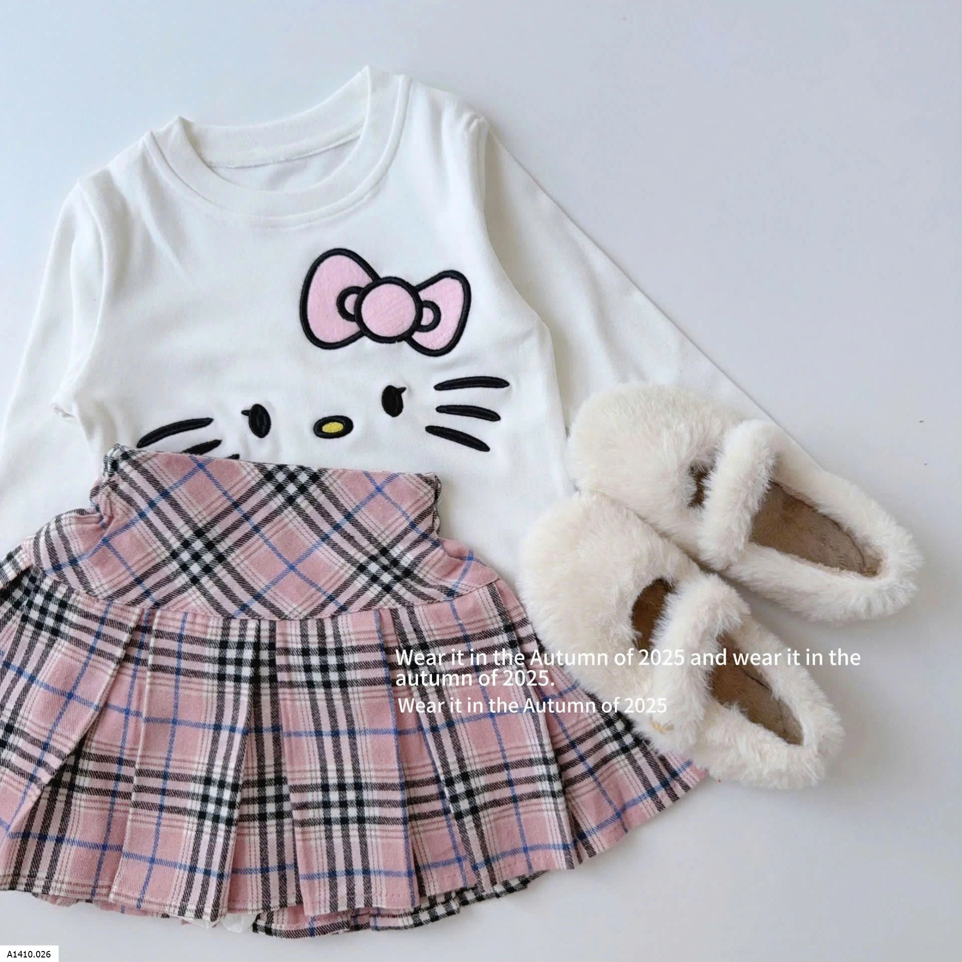 SET ÁO + CHÂN VÁY XẾP LY HELLO KITTY CHO BÉGiá sỉ ÁO: 114k CHÂN VÁY: 131k