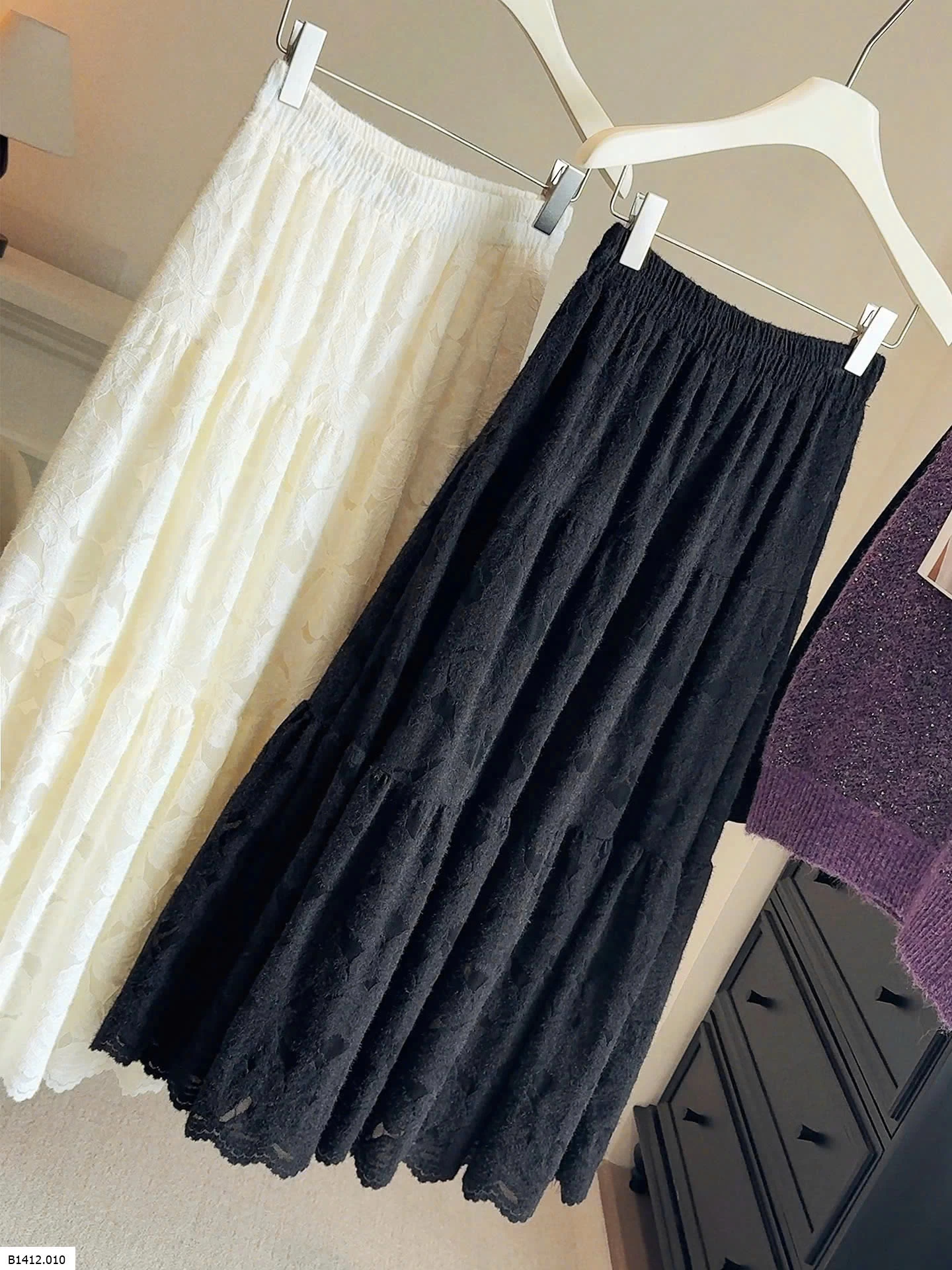 CHÂN VÁY REN LÔNG DÁNG DÀI ANNA Giá sỉ 200k