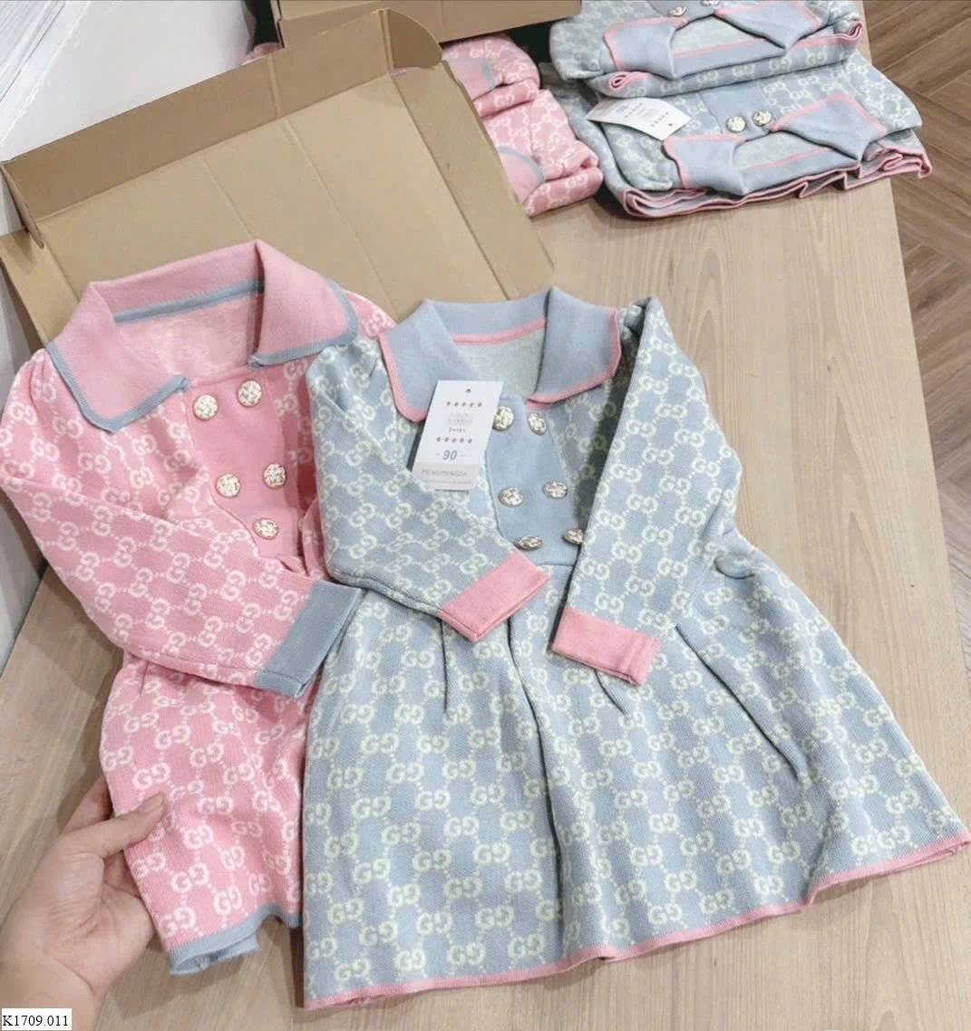 VÁY LEN HOẠT TIẾT Size 90-130 : 150k Size 140:  160k