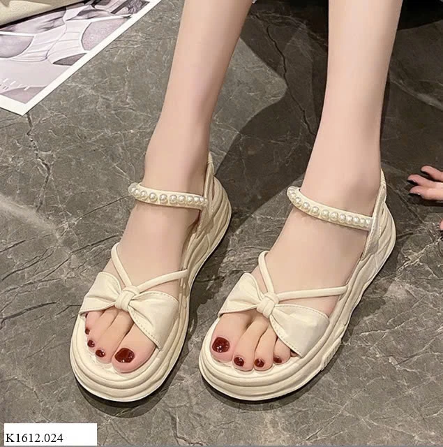 SANDAL NƠ QUAI NGỌC CHO BÉ Giá sỉ như sau: Sz 26-31: 128k  Sz 32-37: 138k