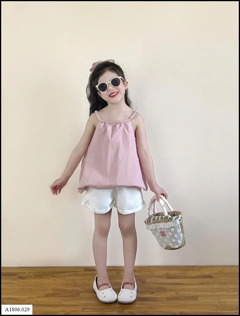 ÁO CỔ YẾM PHỐI QUẦN SHORT CHO BÉ GÁI Sỉ Áo: 160k  Quần: 128k