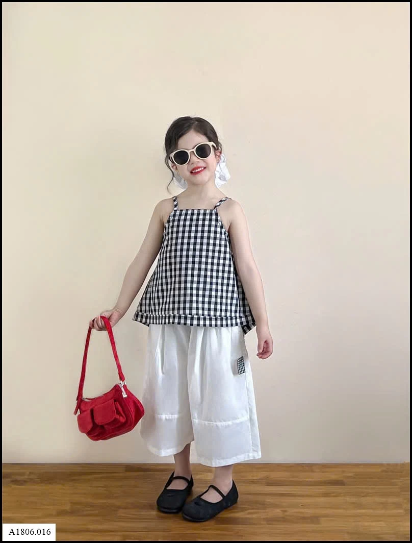 SET ÁO KẺ CARO MIX QUẦN ỐNG RỘNG BG Sỉ áo: 128k  quần: 132k 