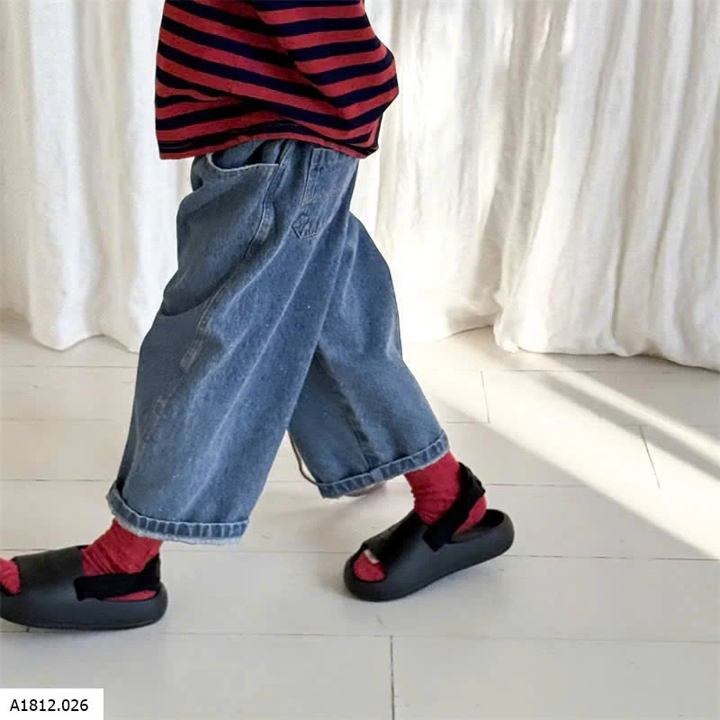 QUẦN JEANS SUÔNG MÁC TÚI GÂN CHÉO ADBABY Giá sỉ 187k