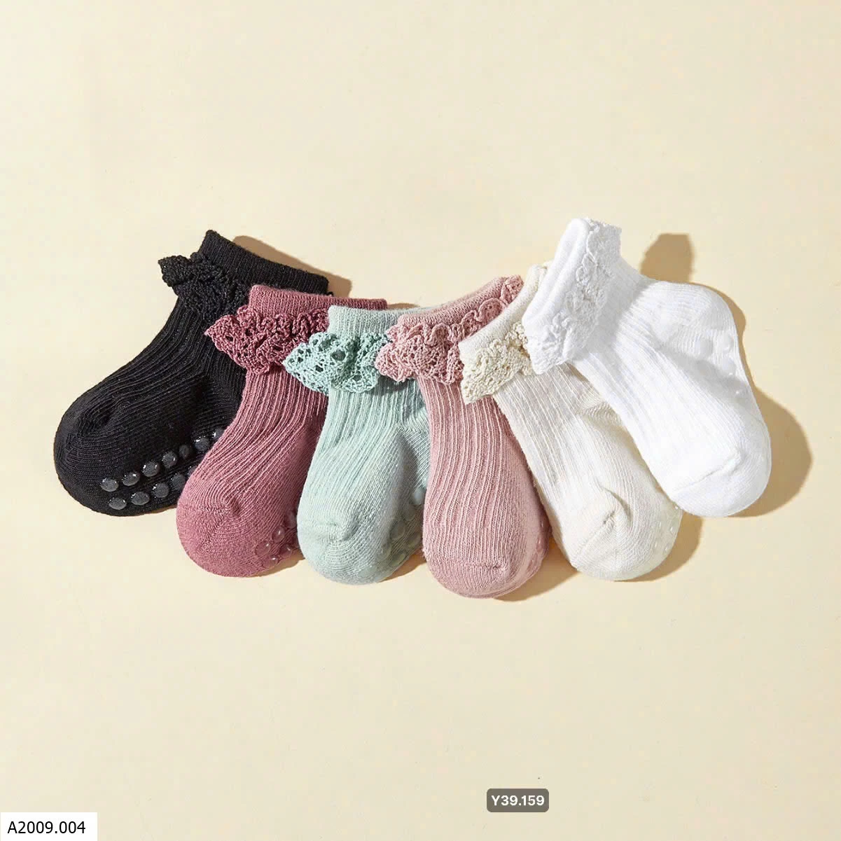 SET 6 ĐÔI TẤT CHỐNG TRƠN CỔ  REN   Giá sỉ 70k /1 set 6 đôi không tách lẻ không chọn màu