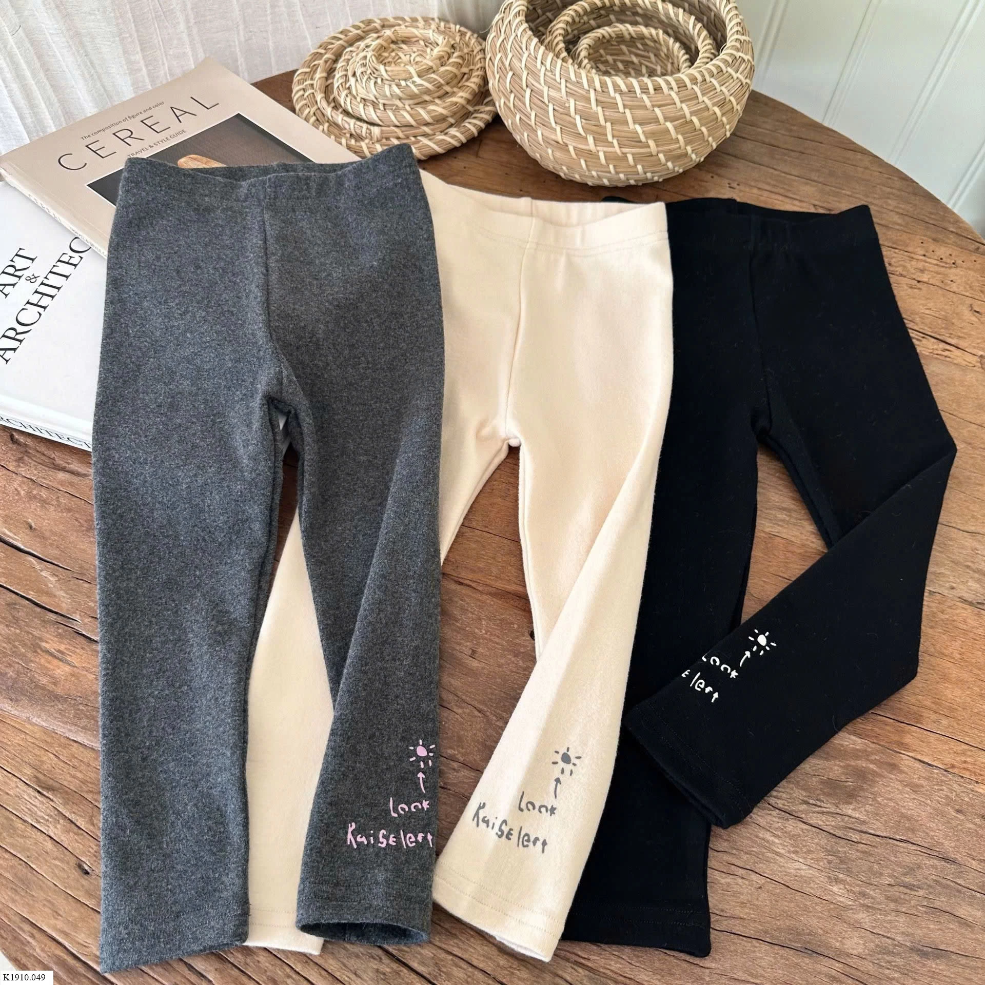 QUẦN LEGGING IN CHỮ CHO BÉ GÁI  Sỉ 84k