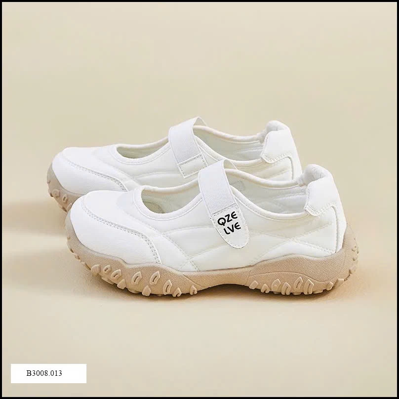 GIÀY SSNEAKER QUỐC DÂN Giá sỉ 135