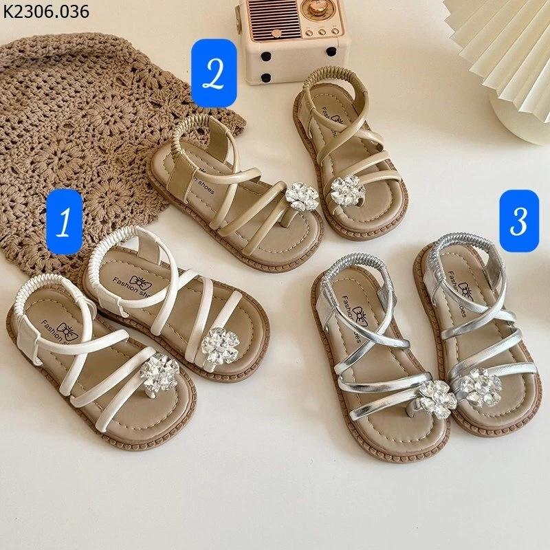 SANDAL QUAI MẢNH XỎ NGÓN BÉ GÁI  Sỉ Sz 23-30: 115k Sz 31-34: 124k