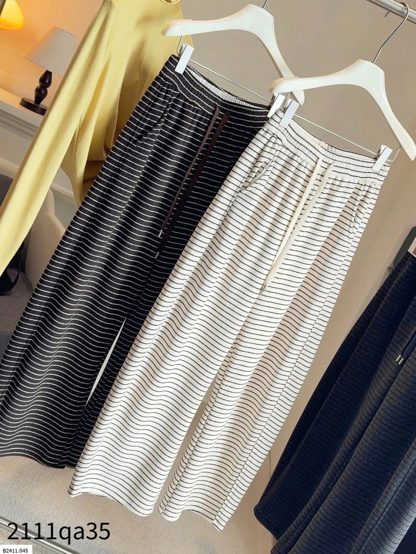 QUẦN ỐNG RỘNG KẺ SỌC LÓT LÔNG ANNA Giá sỉ 225k