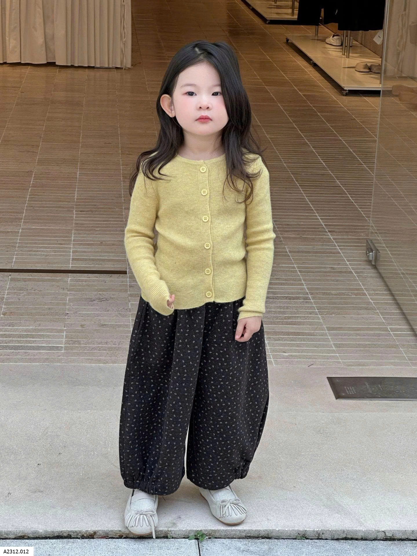 SET ÁO THUN MIX QUẦN BOM HOA NHÍ   Giá sỉ áo 158k, quần 187k