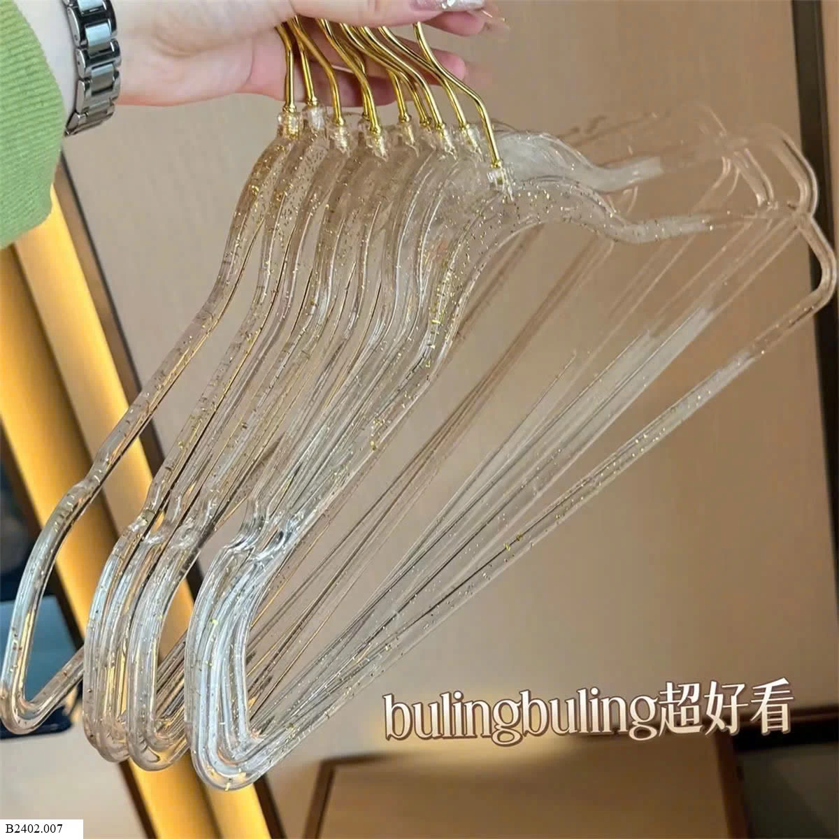 SET 20 MÓC QUẦN ÁO TRONG KIM TUYẾN   Sỉ 110k/ 1 sét 20 chiếc