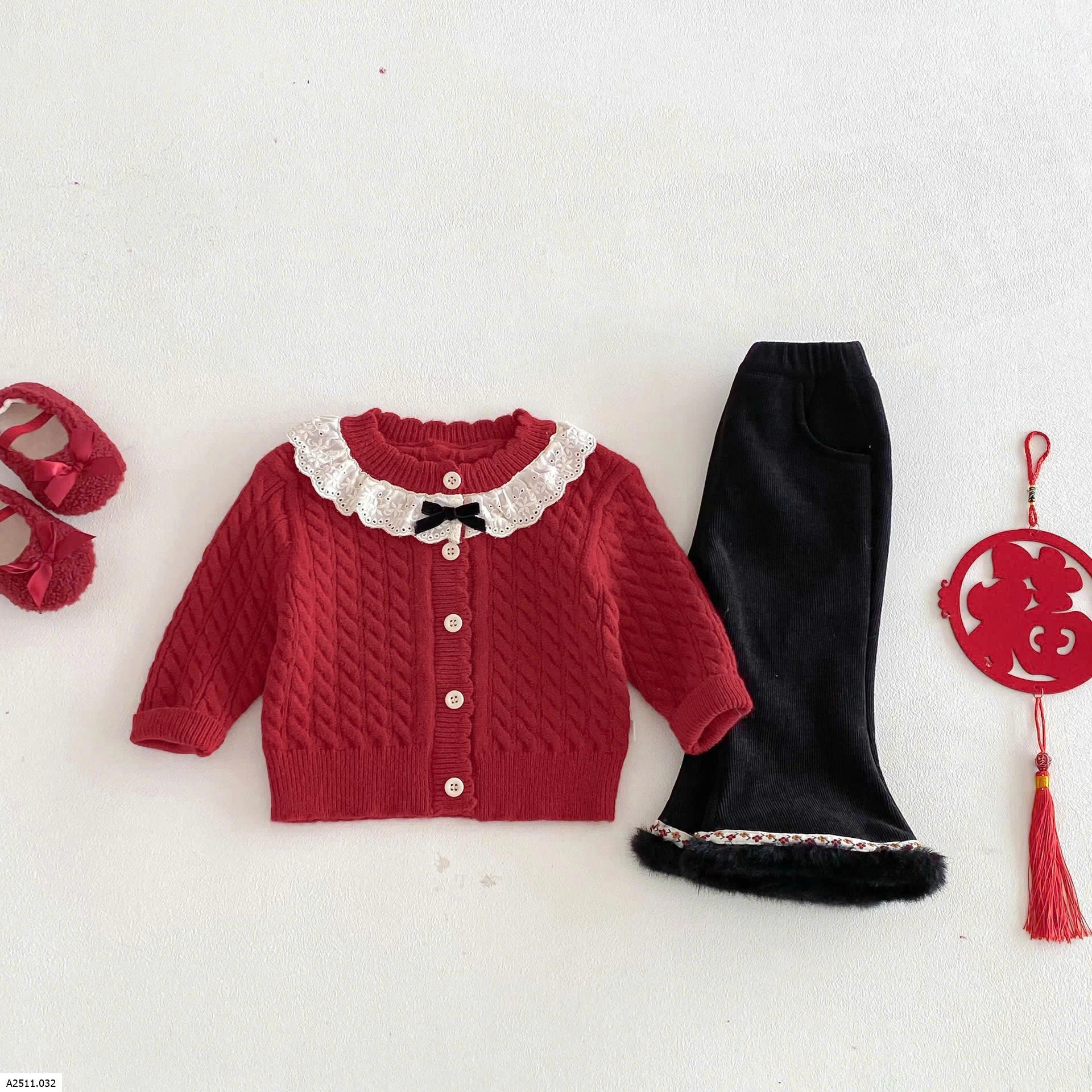 ÁO KHOÁC LEN ĐỎ BÉ GÁI CỔ REN Giá sỉ 142k