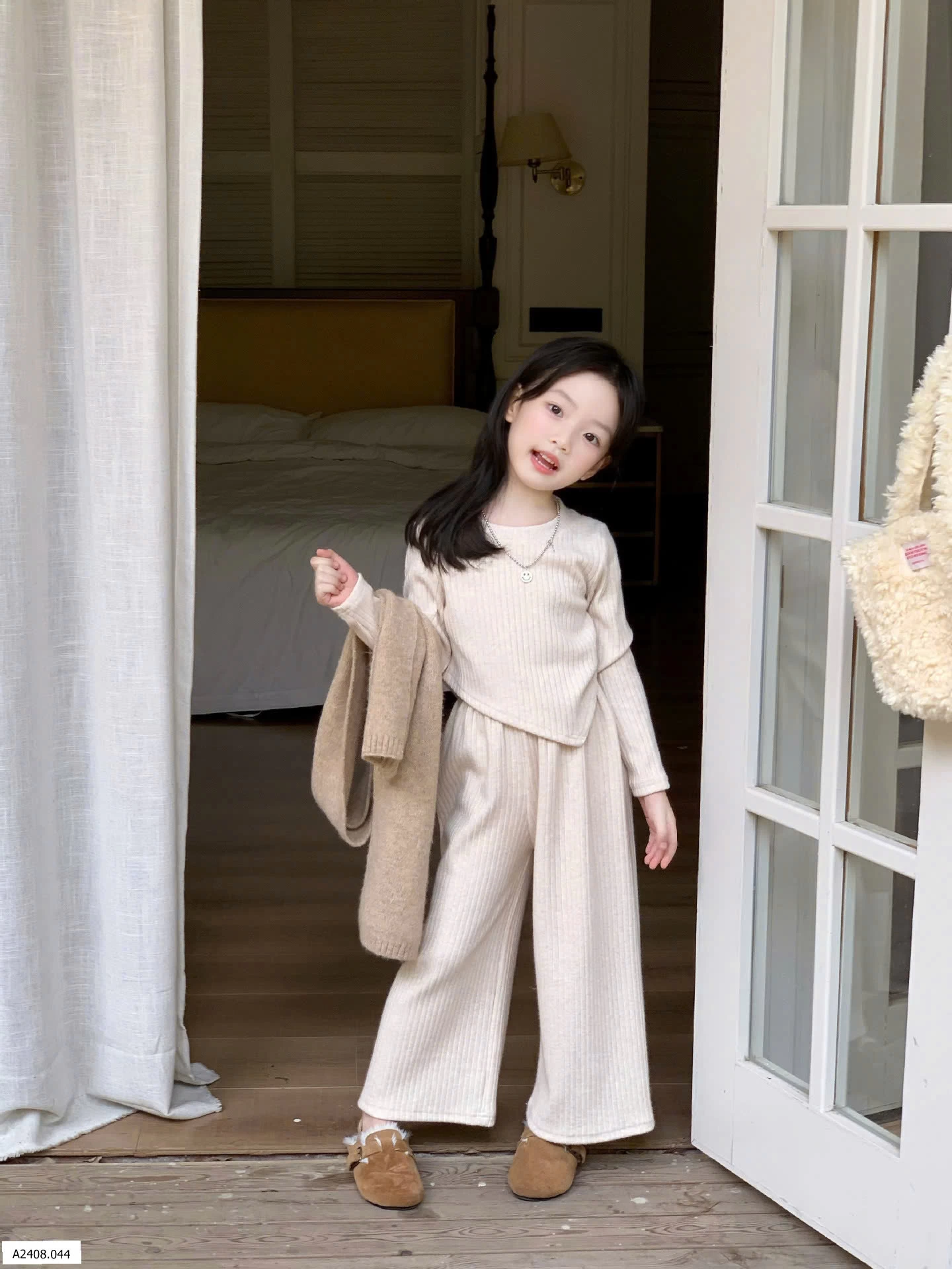 SET ÁO THUN MIX QUẦN SUÔNG BÉ GÁI   Giá sỉ 213k