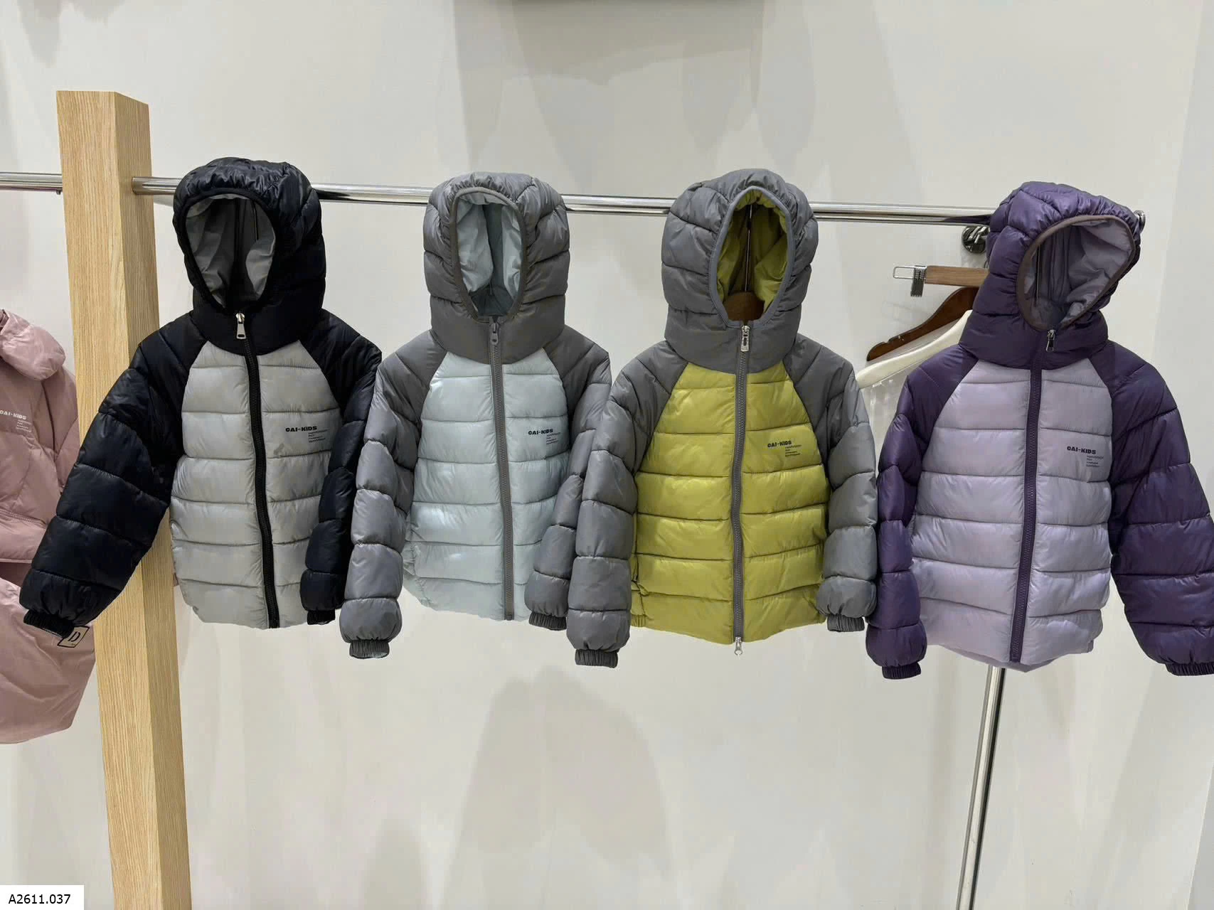 ÁO KHOÁC PHAO PHỐI MÀU TAY  Giá sỉ 186k