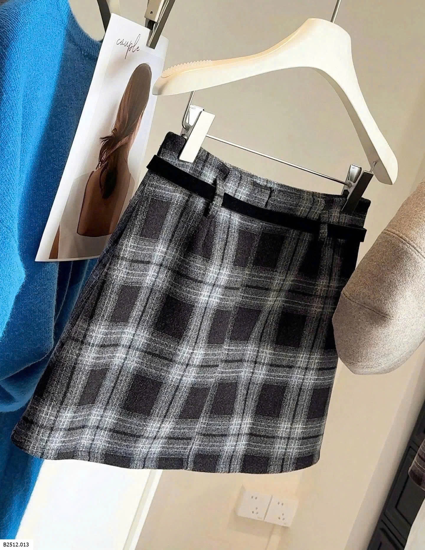 CHÂN VÁY KẺ ANNA KÈM BELT  Giá sỉ 160k