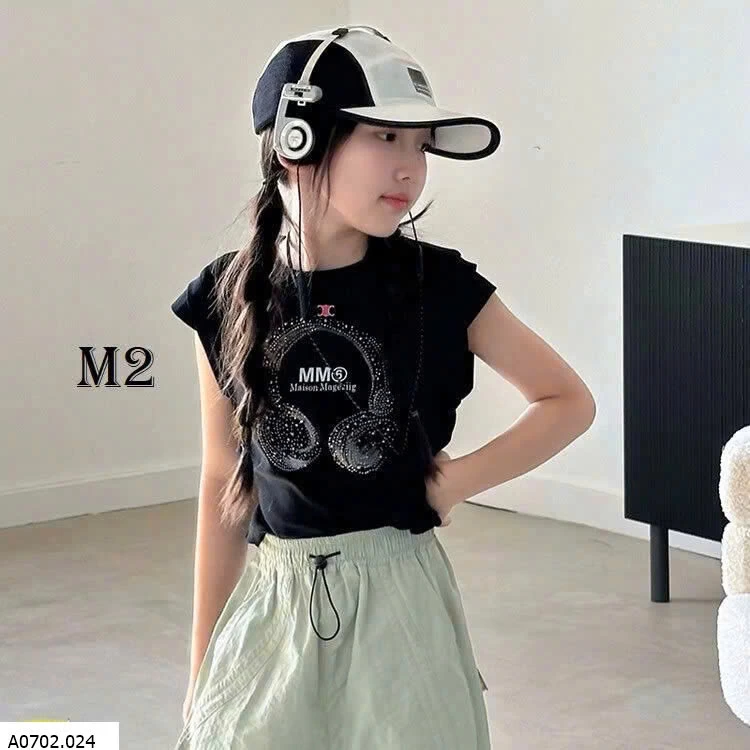 ÁO THUN VÀ QUẦN THÔ BÉ GÁI  Sỉ giá như sau: Áo 105k Quần 155k