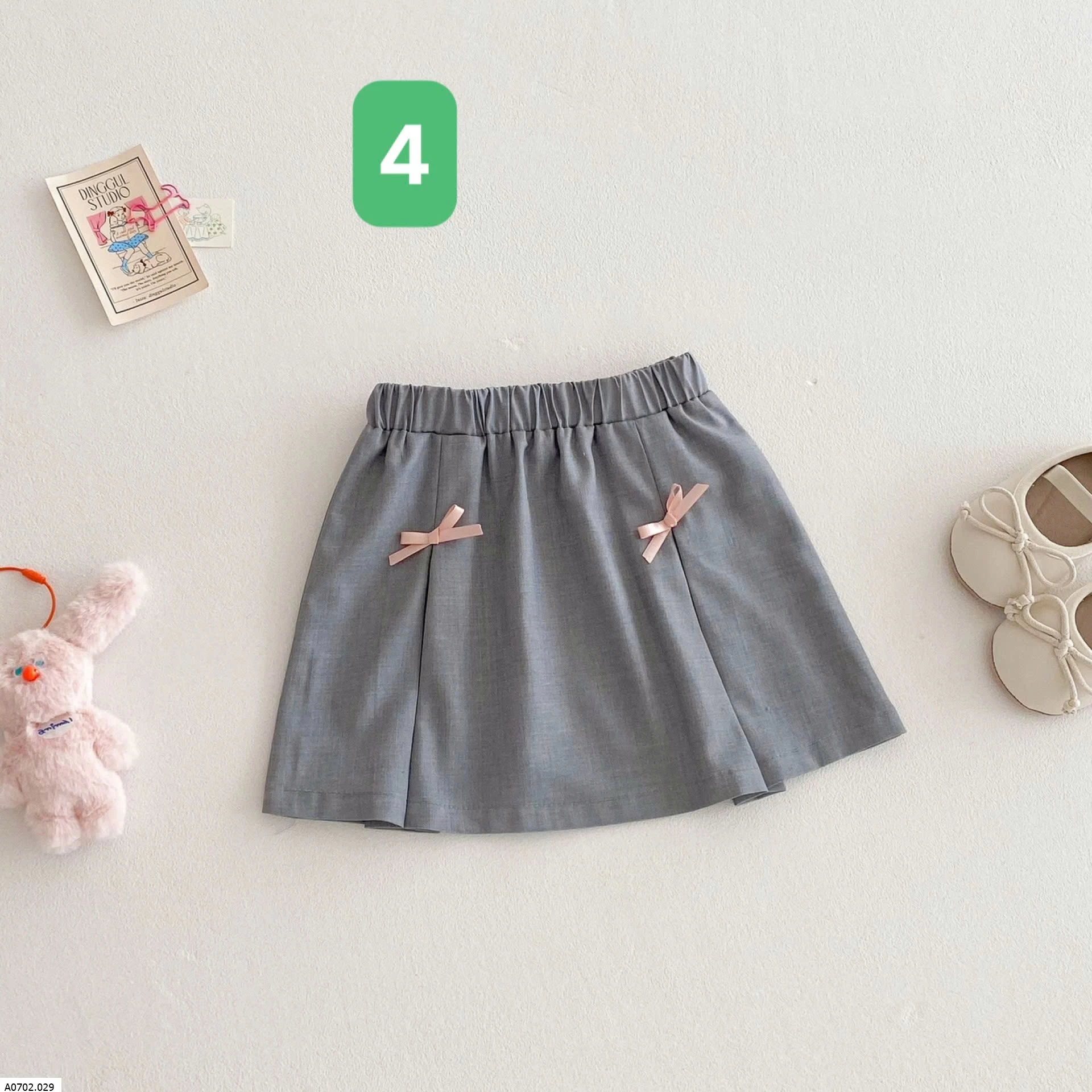 SET ÁO THUN MIX CHÂN VÁY NƠ     giá sỉ như sau áo: 71k  váy: 74k 