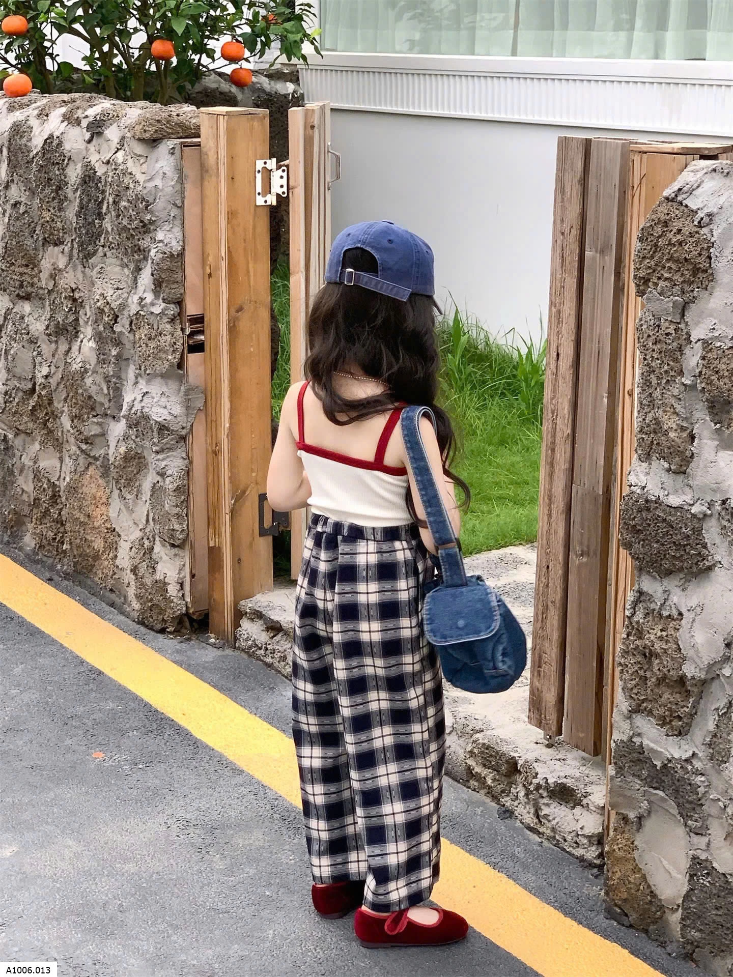 ÁO 2 DÂY MIX SUÔNG KẺ   Sỉ  giá  áo: 89k  quần: 129k 