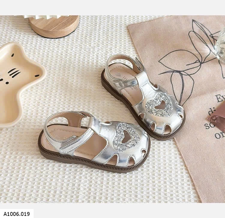 DÉP SANDAL TIM  Sỉ  giá  sz 21-25: 121k  sz 26-30: 131k 
