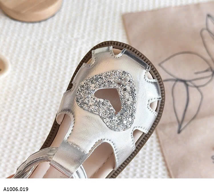 DÉP SANDAL TIM  Sỉ  giá  sz 21-25: 121k  sz 26-30: 131k 