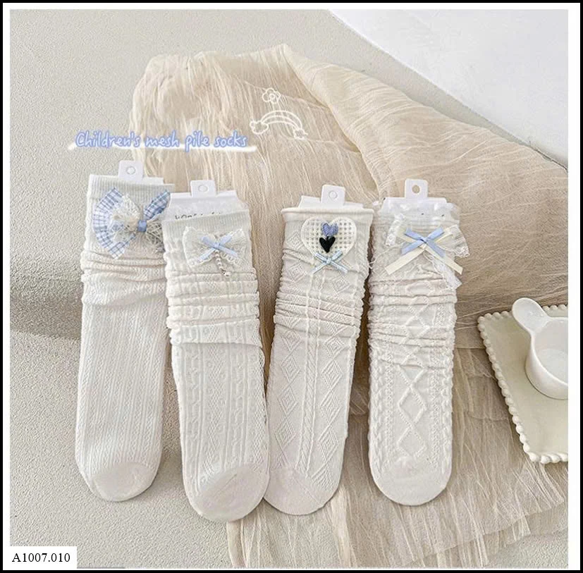   SET 4 ĐÔI TẤT REN CỔ CAO   Sỉ giá  85k/1 set 4 đôi mix màu