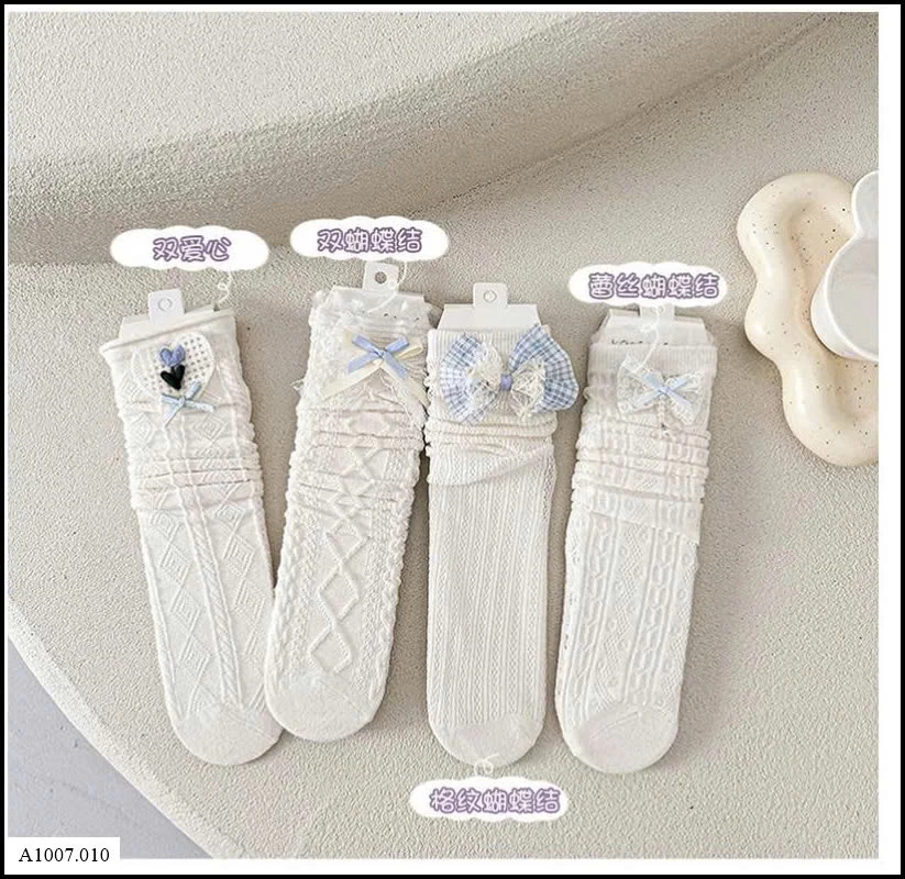  SET 4 ĐÔI TẤT REN CỔ CAO   Sỉ giá  85k/1 set 4 đôi mix màu