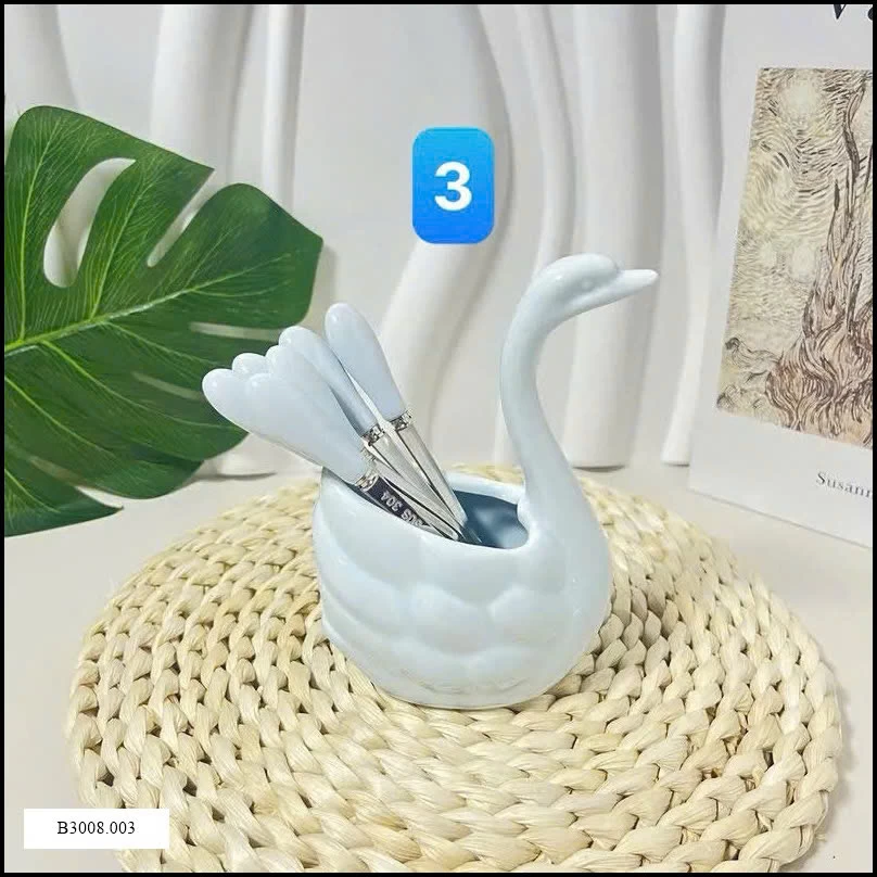 Khay thiên nga kèm 6 nĩa   Giá sỉ  70k/set