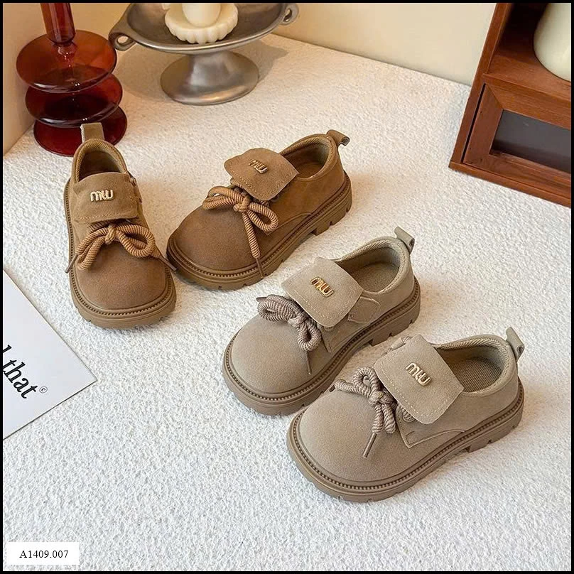 GIÀY DA LỘN DÂY BUỘC CHO BÉ Giá sỉ  sz 21-30: 138k  Sz 31-35: 146k 