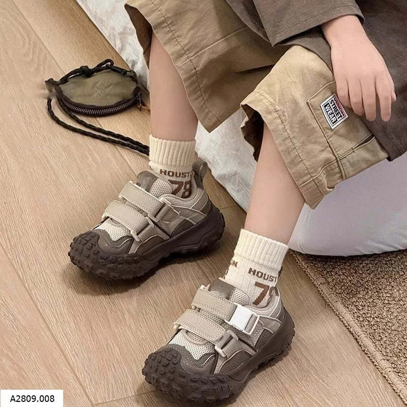 GIÀY THỂ THAO THOÁNG KHÍ CHO BÉ  Giá sỉ 23-28: 155k 29-34: 165k