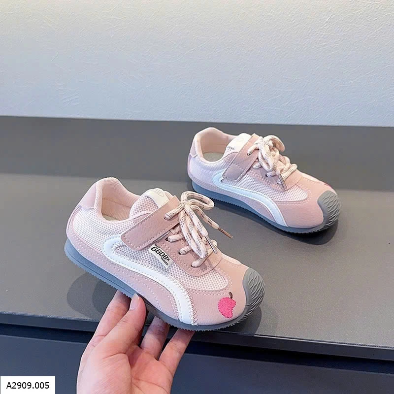 GIÀY THỂ THAO PHỐI MÀU THÊU HÌNH   Giá sỉ size 27–32: 193k  size 33–38: 203k